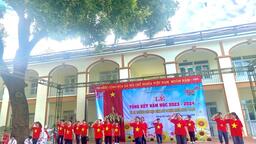 <a href='https://truongtieuhockhoaichau2.hungyen.edu.vn/tin-tuc/le-ra-truong-%E2%80%93-tri-an-cua-hoc-sinh-lop-5-nien-khoa-2019-%E2%80%93-2024-tai-truong-th-dong-ket.html'>LỄ RA TRƯỜNG – TRI ÂN CỦA HỌC SINH LỚP 5 NIÊN KHOÁ 2019 – 2024 TẠI TRƯỜNG TH ĐÔNG KẾT</a>