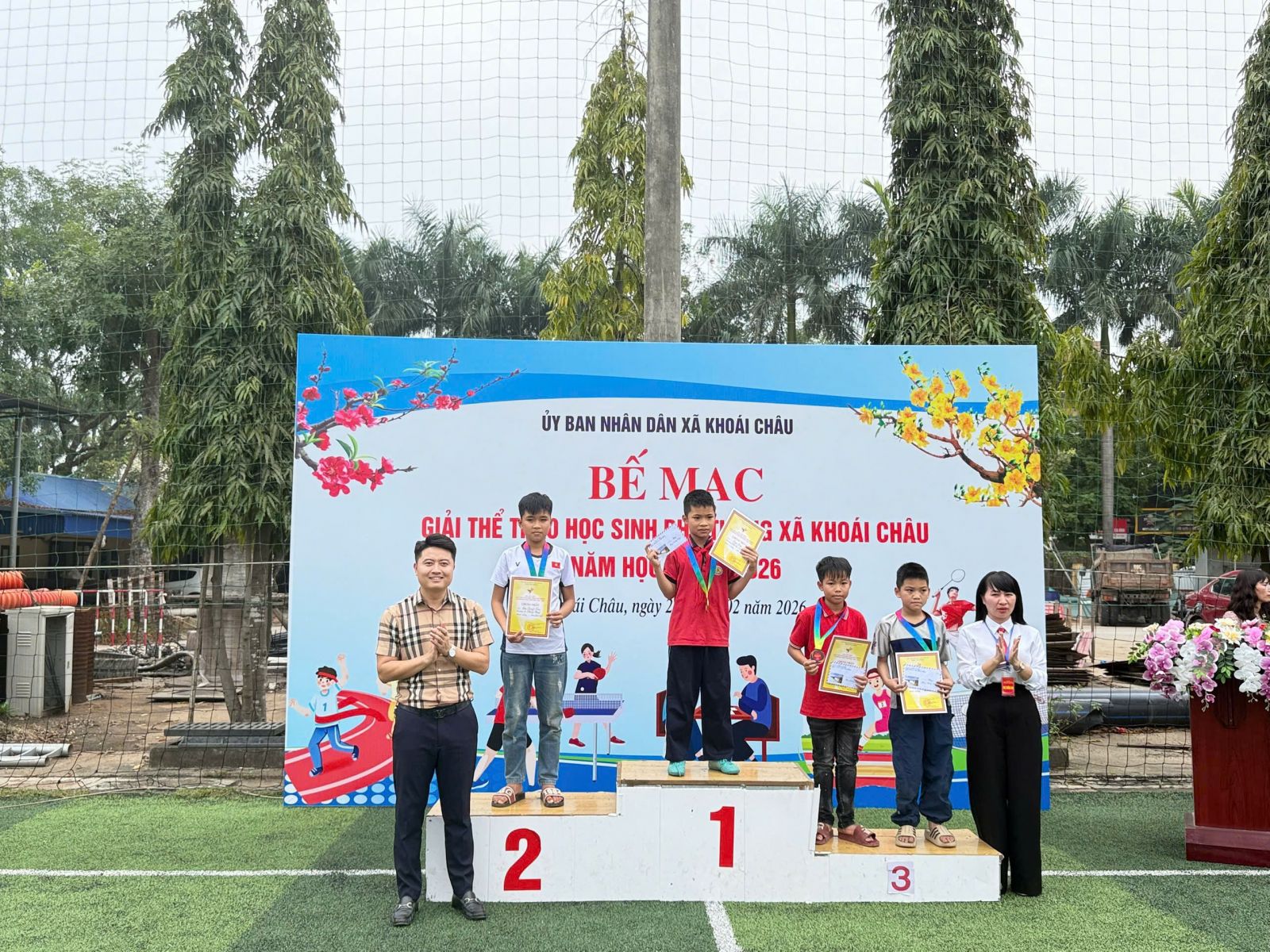<a href='https://truongtieuhockhoaichau2.hungyen.edu.vn/tin-tuc/giai-the-thao-hoc-sinh-pho-thong-xa-khoai-chau-nam-hoc-2025-2026.html'>GIẢI THỂ THAO HỌC SINH PHỔ THÔNG XÃ KHOÁI CHÂU NĂM HỌC 2025-2026</a>