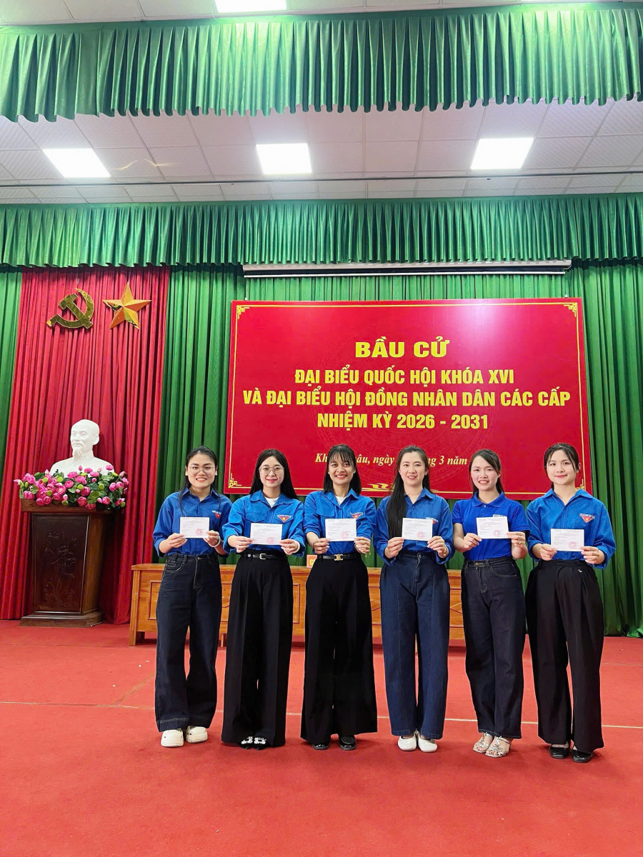 <a href='https://truongtieuhockhoaichau2.hungyen.edu.vn/tin-tuc/chi-doan-tieu-hoc-dong-ket-tuyen-truyen-va-huong-dan-cu-tri-tham-gia-bau-cu.html'>CHI ĐOÀN TIỂU HỌC ĐÔNG KẾT TUYÊN TRUYỀN VÀ HƯỚNG DẪN CỬ TRI THAM GIA BẦU CỬ</a>