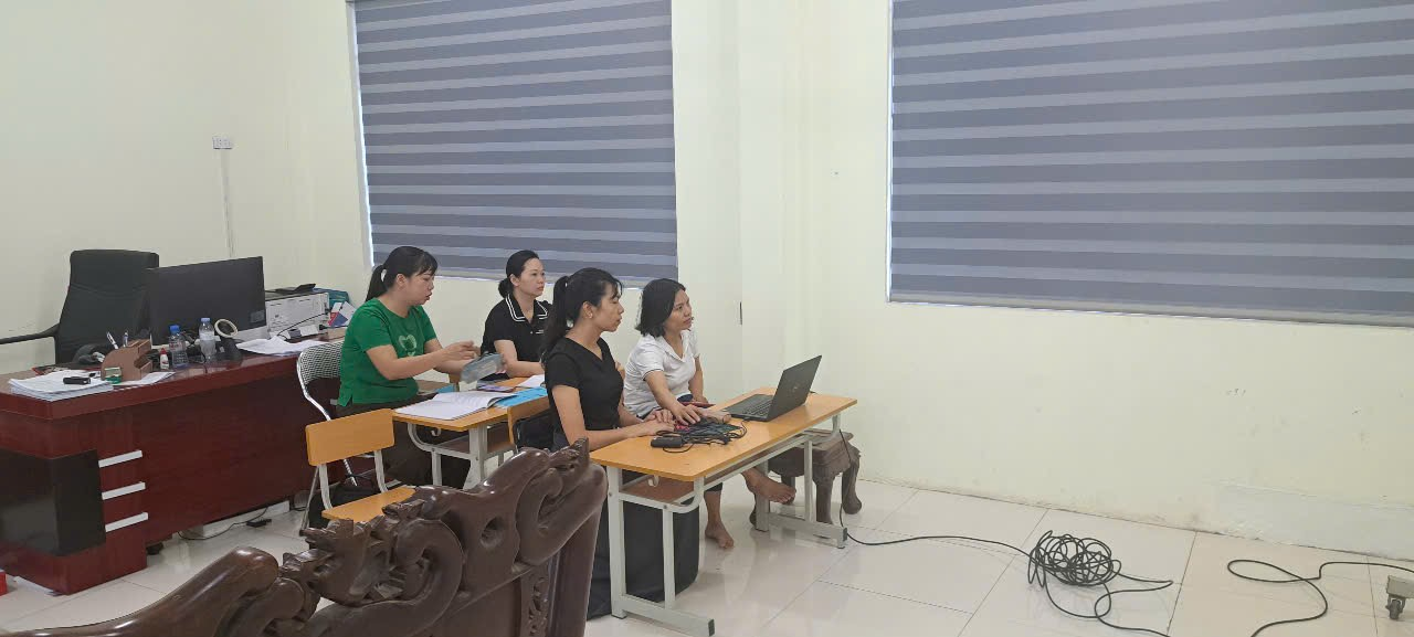 TRƯỜNG TH ĐÔNG KẾT THAM GIA TẬP HUẤN, BỒI DƯỠNG GIÁO VIÊN SỬ DỤNG SÁCH GIÁO KHOA MÔN ĐẠO ĐỨC LỚP 4 THEO BỘ SÁCH GIÁO KHOA THỐNG NHẤT TOÀN QUỐC