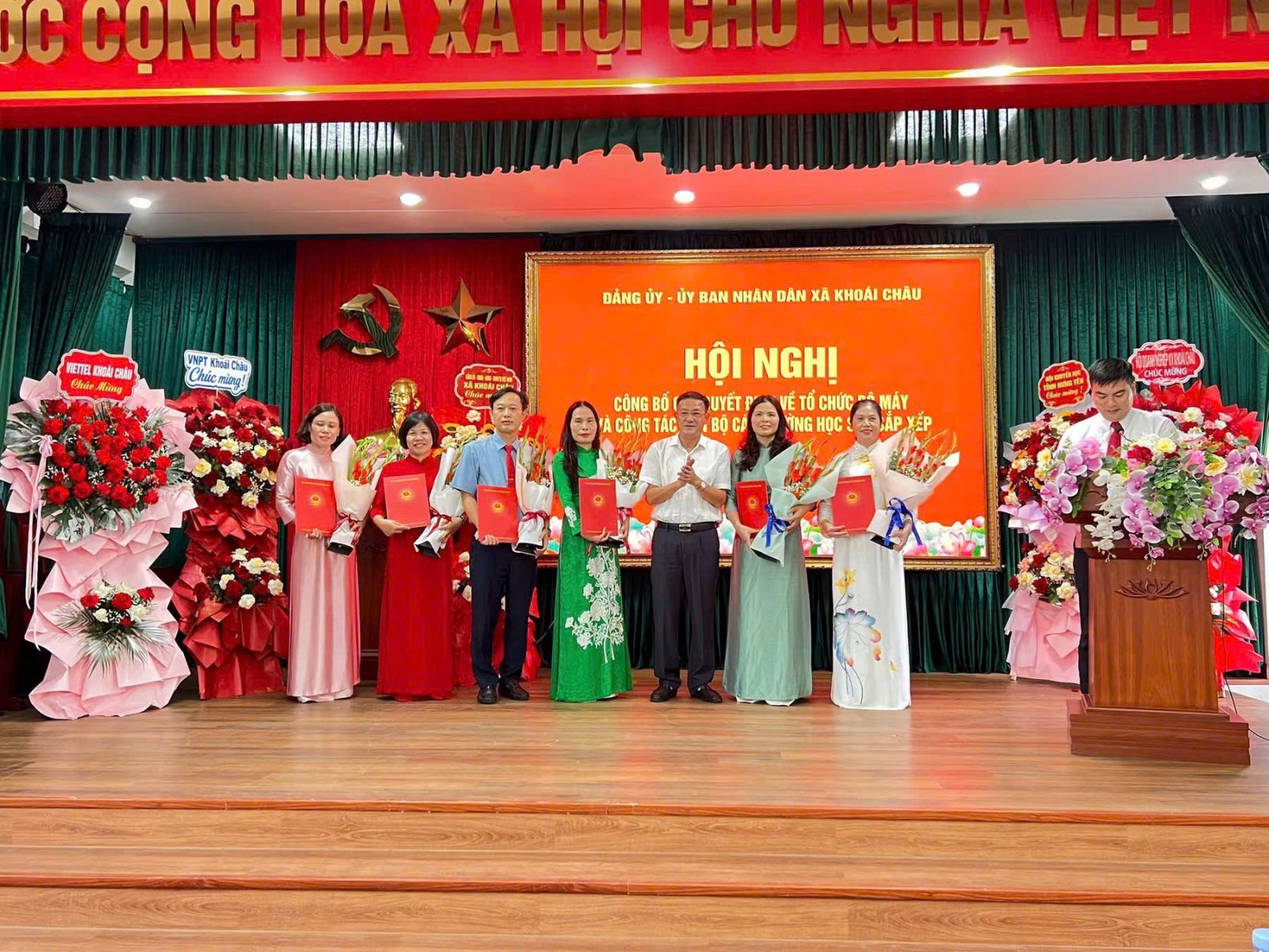 CÔNG BỐ QUYẾT ĐỊNH THÀNH LẬP TRƯỜNG TIỂU HỌC KHOÁI CHÂU 2 VÀ BỔ NHIỆM ĐỘI NGŨ CÁN BỘ QUẢN LÝ