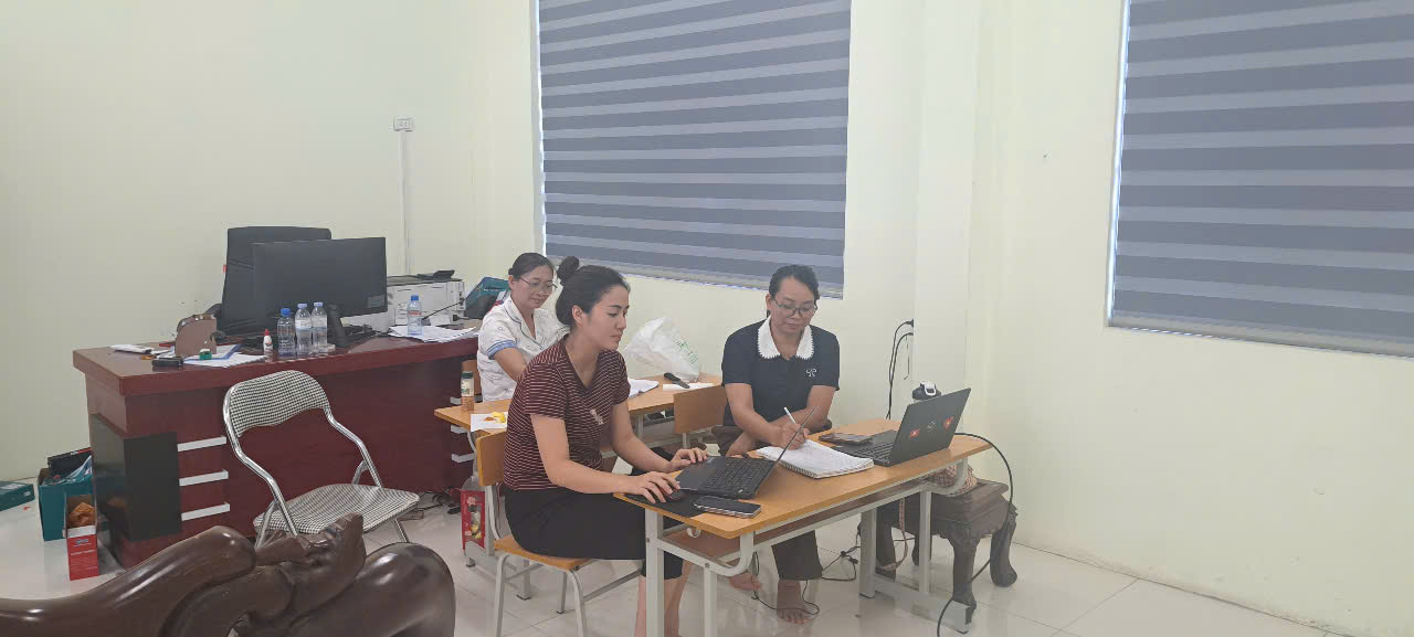 TRƯỜNG TIỂU HỌC ĐÔNG KẾT THAM GIA TẬP HUẤN, BỒI DƯỠNG GIÁO VIÊN SỬ DỤNG BỘ SÁCH GIÁO KHOA ĐẠO ĐỨC LỚP 2 THỐNG NHẤT TOÀN QUỐC